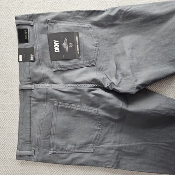 DKNY Men's Ultimate Stretch Pants Stanton Slim Fit 39x30 Gray D1 NWT - Picture 14 of 16